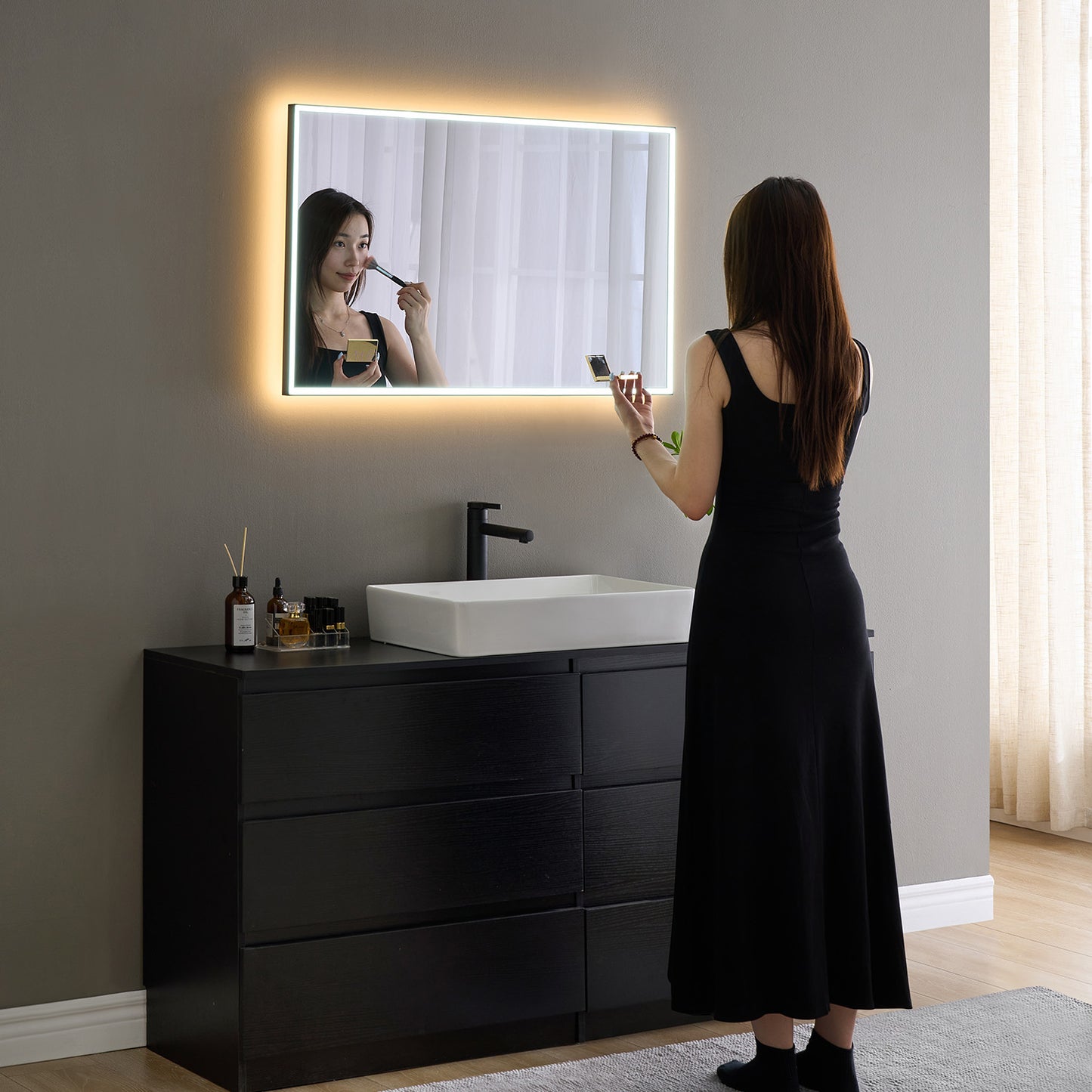 43-inch 4K UHD Makeup Mirror TV, Licensed Google TV with Hey Google Voice Remote, Built-in Tunner, Water Resistant-Soulaca