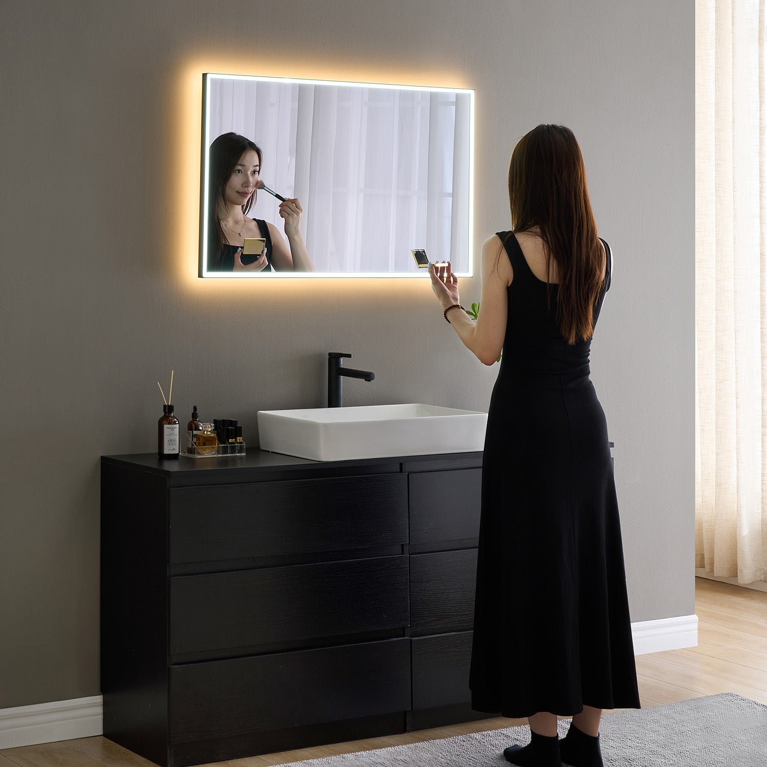 43-inch 4K UHD Makeup Mirror TV, Licensed Google TV with Hey Google Voice Remote, Built-in Tunner, Water Resistant-Soulaca